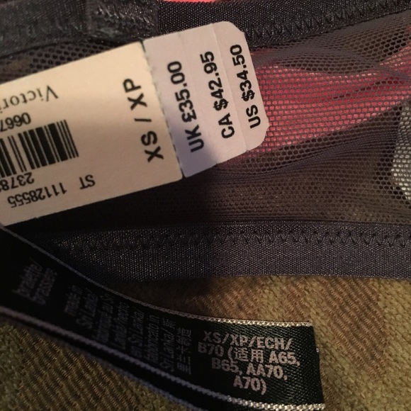 Victoria's Secret Velvety no wire peekaboo Bra xs - Picture 3 of 4